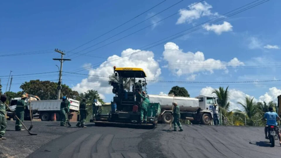 Governo do Amazonas retoma obra de pavimentação da AM-453, a Estrada da Bela Vista, em Manacapuru