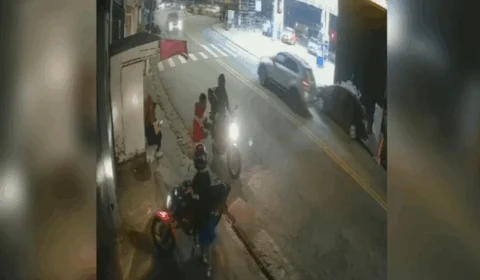 Vídeo mostra GCM aposentado atirando em funkeiro e amigos na calçada