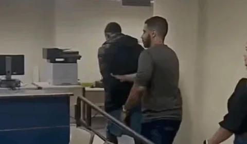 Quadrilha no Rio extorque turistas estrangeiros com golpe de bebida na praia de Copacabana