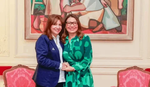 Janja se reúne com prefeita de Paris e participa de ação global de combate à fome