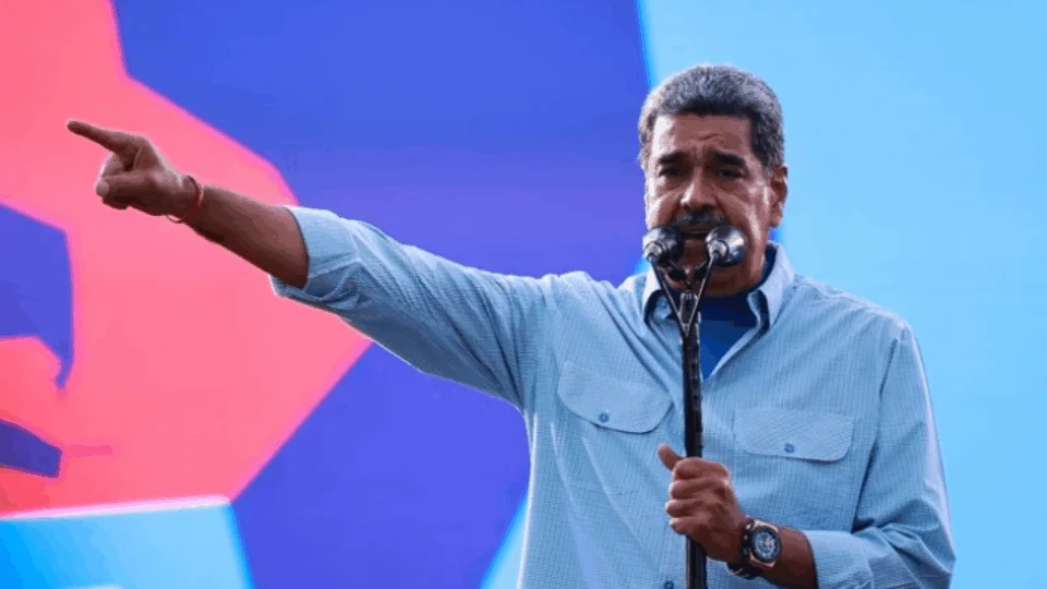 Venezuela expulsa diplomatas de sete países após controvérsia eleitoral