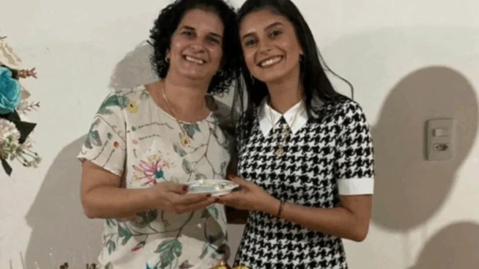 Motorista que matou mãe e filha estava com CNH cassada; Imagens fortes