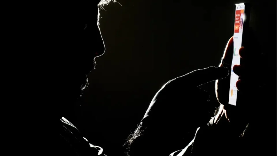 Criminosos usam apagão cibernético para aplicar golpes e coletar dados