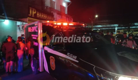 Vídeo: homem é brutalmente assassinado enquanto cortava o cabelo no Novo Aleixo