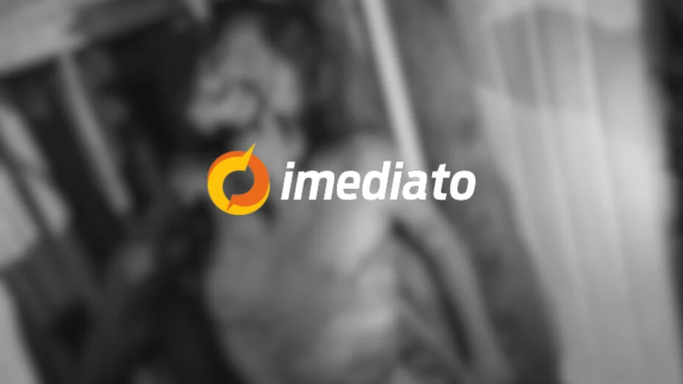 Imagens fortes: corpo em decomposição é encontrado boiando em Codajás