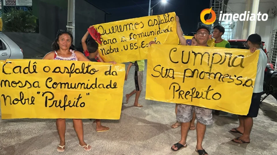 Moradores fazem manifestação pedindo melhoria na comunidade Nobre