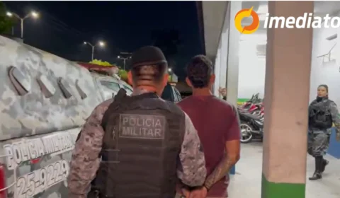 Cavalaria da Polícia Militar recupera carro com restrição de roubo no Novo Aleixo