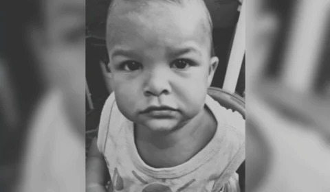 TRAGÉDIA: bebê de 1 ano morre após ser atropelado por van