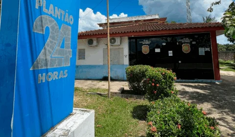 Homem é preso após tentar matar companheira e amigo dela a facadas em Santa Isabel do Rio Negro