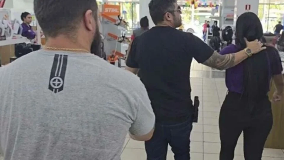 “Trisal do crime”: suspeitos de planejarem assalto a loja em Manaus são presos; Veja o vídeo