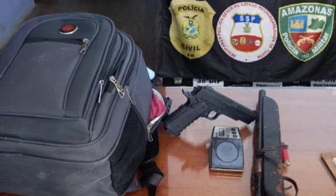 Adolescente e comparsa amarram vítimas para cometer crimes no AM