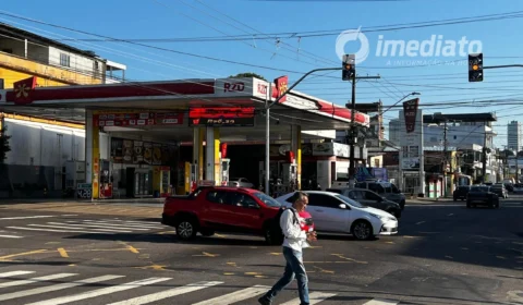 Problemas em semáforos na Avenida Duque de Caxias preocupam motoristas e pedestres
