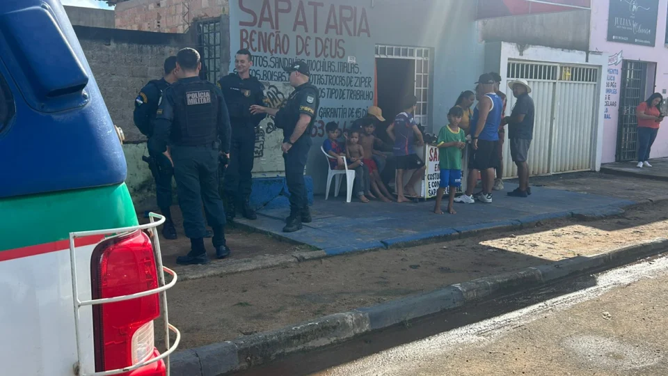 Mulher acha cartão de banco na rua, faz compras acima de 2 mil reais e acaba sendo presa na zona Oeste de Boa Vista, no bairro Caranã.