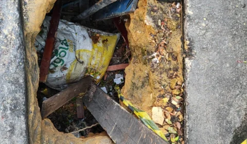 Moradores do Educandos estão relatando um buraco deixado pelas Águas de Manaus