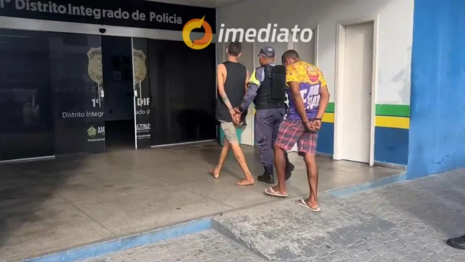 Dupla é presa após receber R$50 para deixar carro roubado no Cj. Viver Melhor