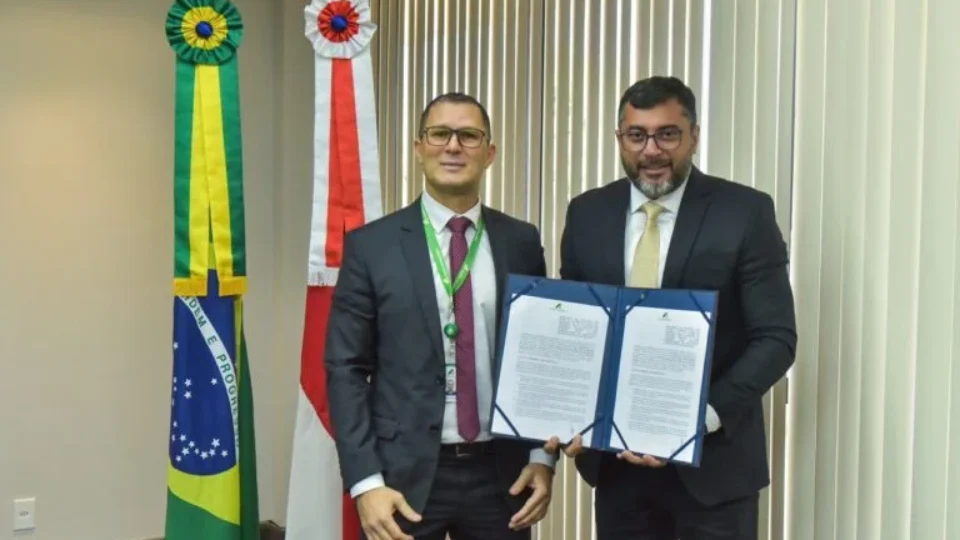 Wilson Lima assina acordo com o Banco da Amazônia sobre investimento de R$ 1,4 bilhão na economia do AM