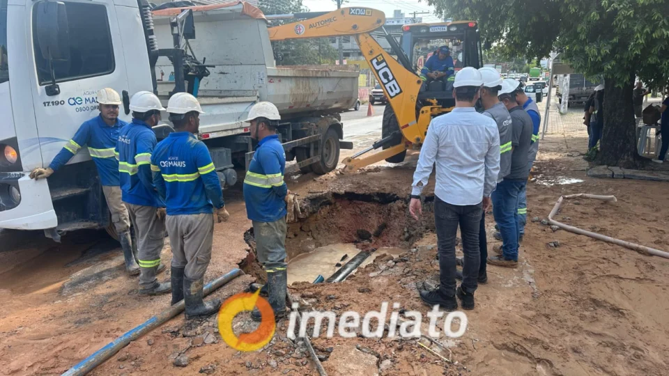 Tubulação de água se rompe novamente em Manaus