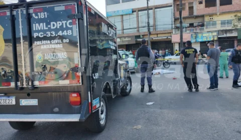 Motociclista morre após colisão com carro na avenida Cosme Ferreira em Manaus