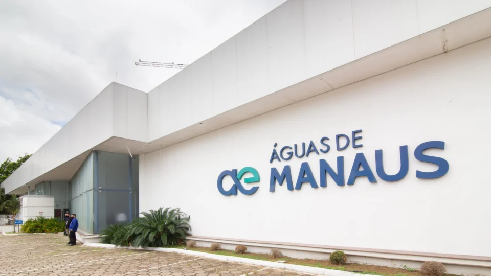 Avenida Umberto Calderaro Filho terá interdição parcial para obras da Águas de Manaus