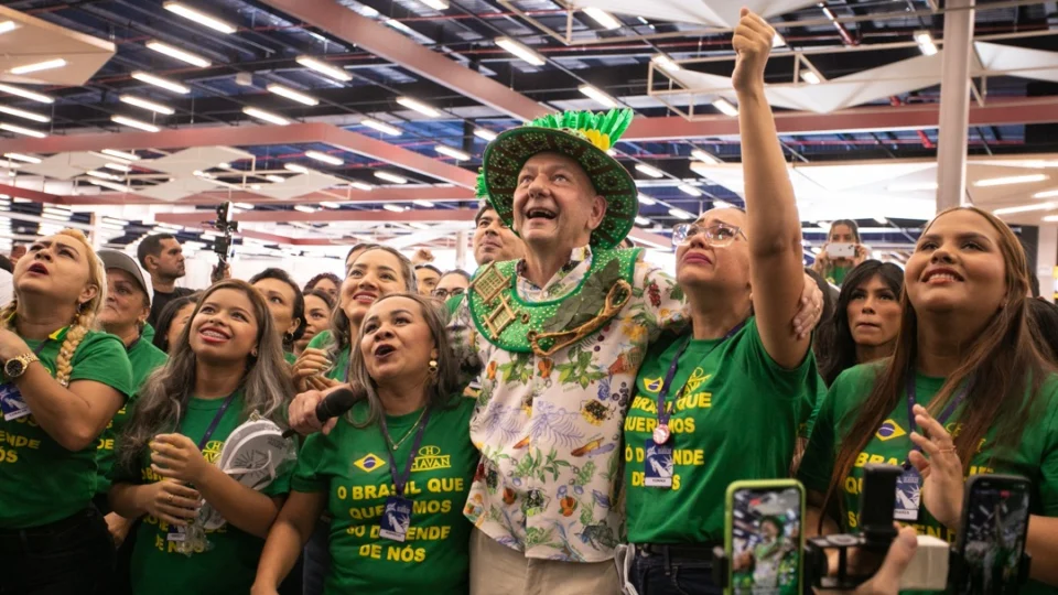 Havan inaugura segunda megaloja em Manaus em uma grande festa junto aos clientes
