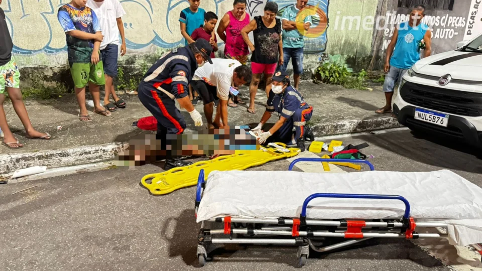 Homem suspeito de roubo no Educandos é agredido e fica gravemente ferido