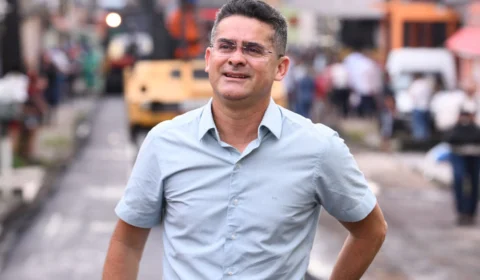 Promessas cumpridas por David Almeida soma 28,3%; Veja o progresso dentro do mandato que acaba em seis meses