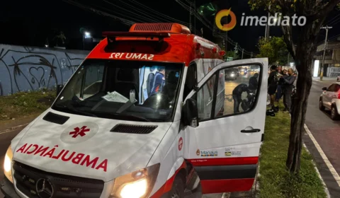 Motorista bate casal em motocicleta e foge sem prestar socorro