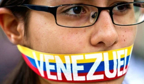 Maduro impõe censura a sites de notícias antes da eleição do próximo domingo
