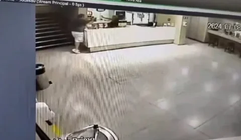 Servidor público de Minas Gerais é flagrado cuspindo em funcionária do cinema em shopping de BH