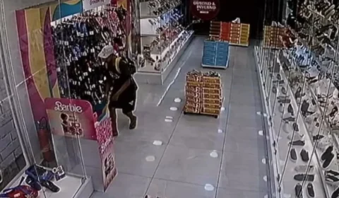 Homem é preso após ser filmado furtando calçados em loja no Núcleo Bandeirante