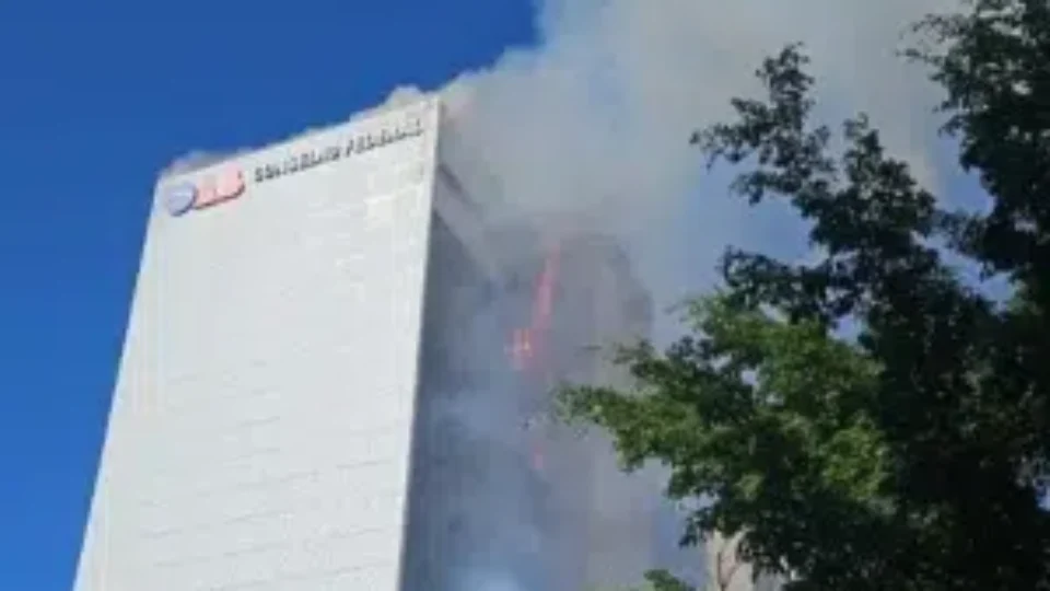 VEJA: Incêndio atinge prédio do Conselho Federal da OAB em Brasília