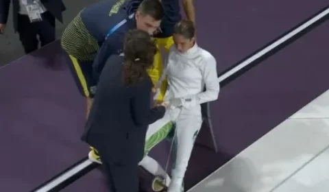 Nathalie Moellhausen passa mal e é eliminada da esgrima espada nos Jogos Olímpicos de Paris