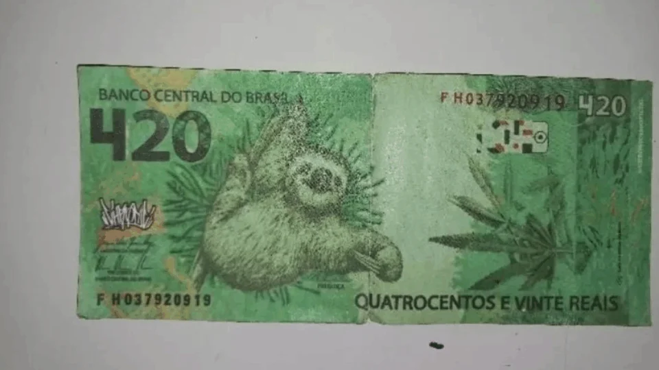 Homem é preso e nota de R$ 420 com desenho de maconha é apreendida