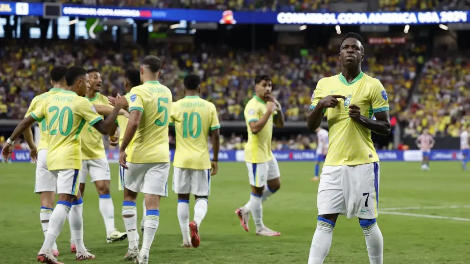 Copa América: Brasil encara Colômbia de olho na liderança do Grupo D