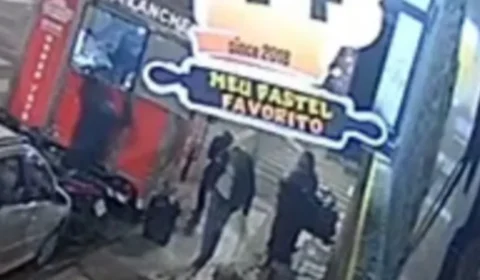 VEJA VÍDEO: mulher é executada enquanto trabalhava em trailer de lanches