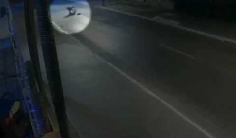 VEJA VÍDEO: jovem leva duas facadas no peito durante assalto