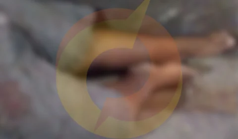 Foto: homem é morto com tiro no peito e corpo é deixado em calçada no Nova Floresta