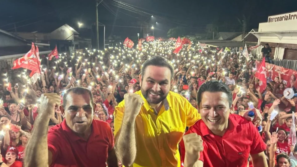 Prefeito de Eirunepé promete academia pública e distribuição gratuita de Whey Protein em comício