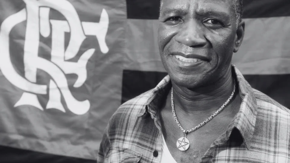 Morre Adílio, ídolo histórico do Flamengo, aos 68 anos