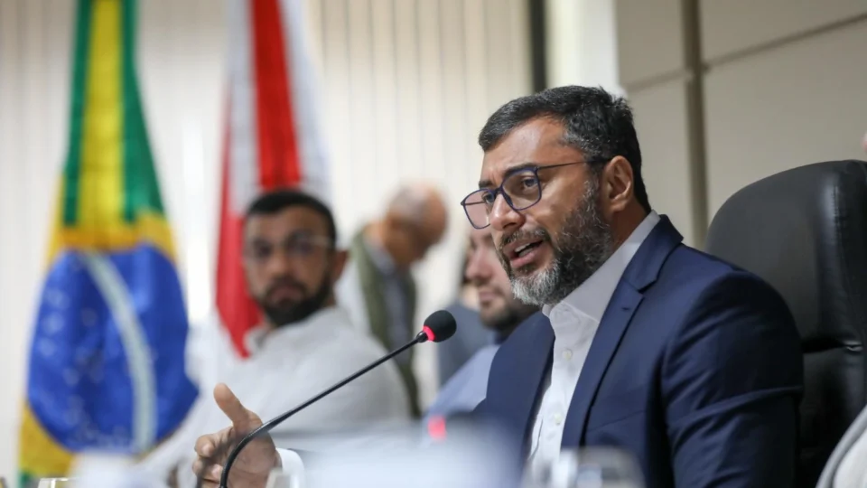 Wilson Lima empossa membros de comitê para enfrentamento da seca no Amazonas em 2024