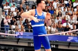 VEJA: Saltador francês é eliminado dos Jogos de Paris por causa de “vara”