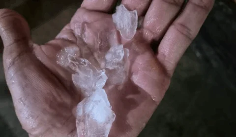 Chuva de granizo assusta moradores em Nhamundá, no interior do Amazonas