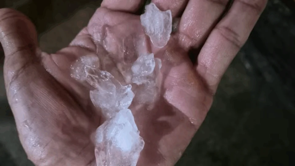 Chuva de granizo assusta moradores em Nhamundá, no interior do Amazonas