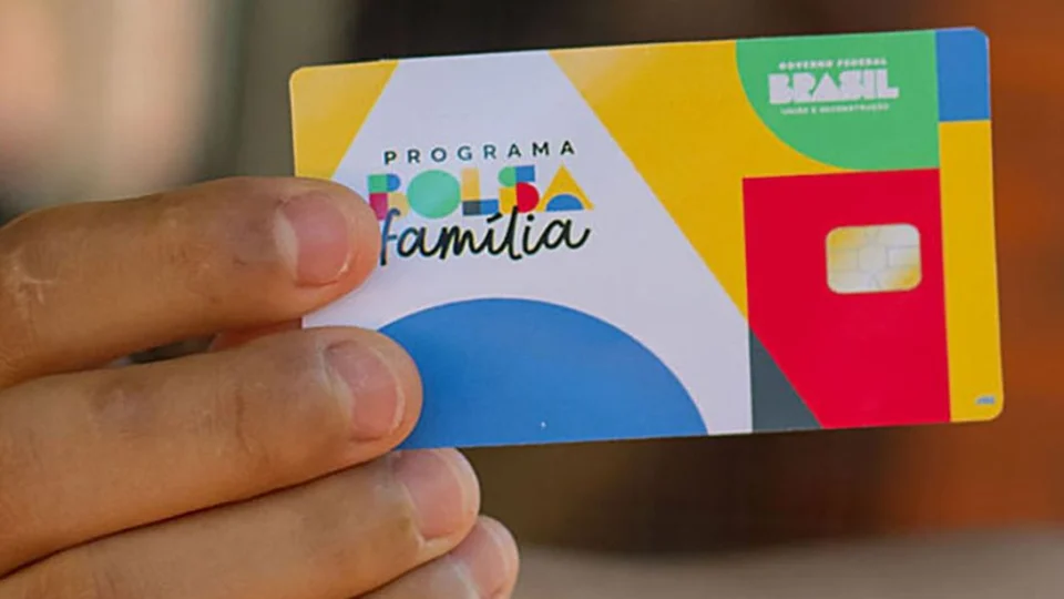 Pagamentos de agosto do Bolsa Família inicia nesta segunda-feira (19); veja calendário