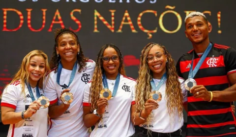Flamengo faz festa para homenagear medalhistas olímpicos de Paris