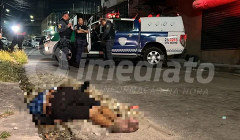 Corpo de homem morto é jogado de dentro de carro no bairro Cidade Nova