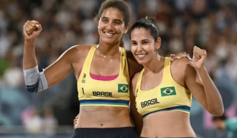Ana Patrícia e Duda vencem australianas e vão à final no vôlei de praia