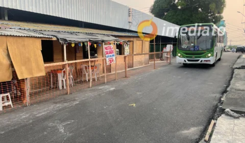 VEJA VÍDEOS: barracas improvisadas em feira causam acidentes e mortes no bairro São Jorge