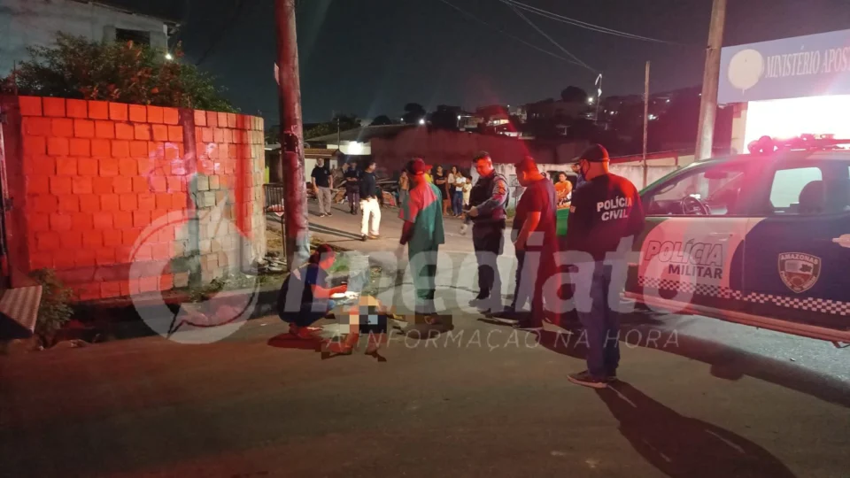 Homem é assassinado com golpes de terçado dentro de beco no bairro Fatima 1