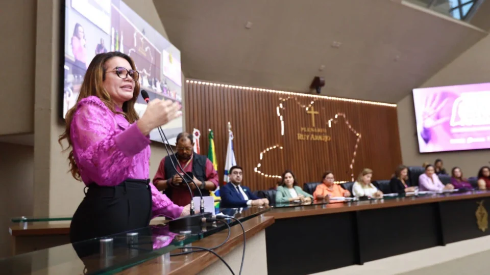 Alessandra Campello lança Observatório da Mulher com dados atualizados da violência no Amazonas